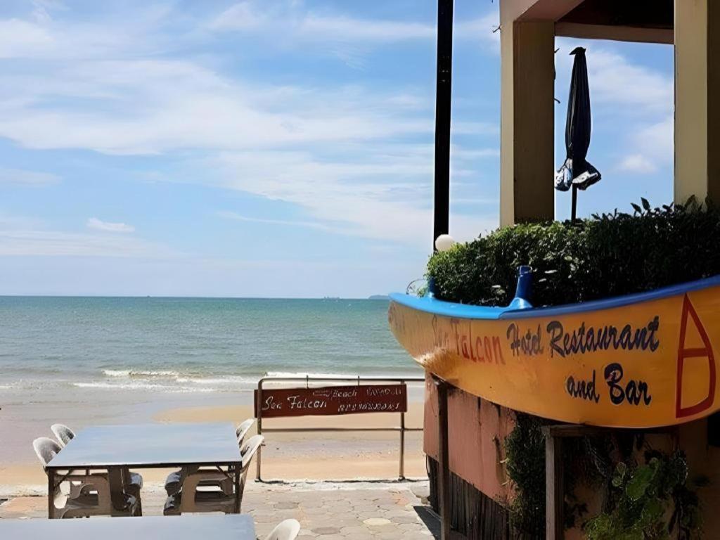 猎鹰海滩酒店 纳仲天 外观 照片
