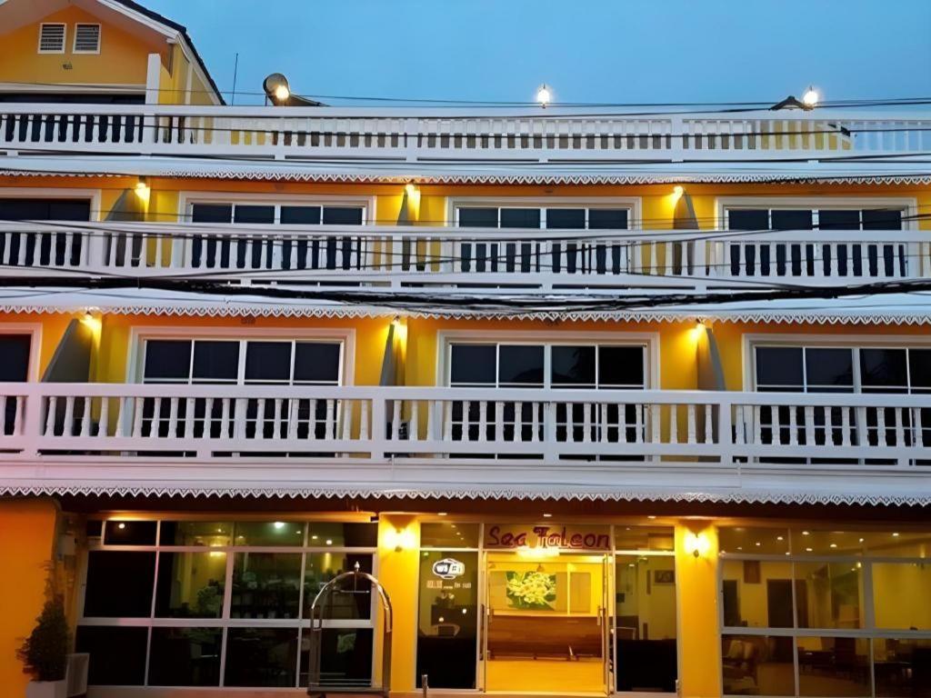 猎鹰海滩酒店 纳仲天 外观 照片