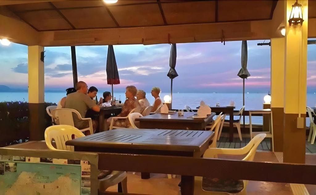 猎鹰海滩酒店 纳仲天 外观 照片