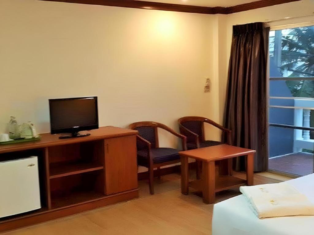 猎鹰海滩酒店 纳仲天 外观 照片